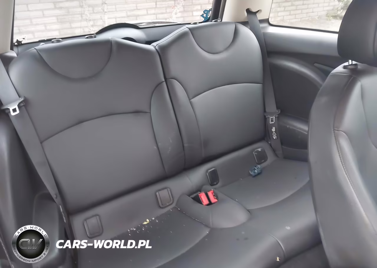 2011 Mini Cooper VIN:WMWSU3C5XBT099415 - 8