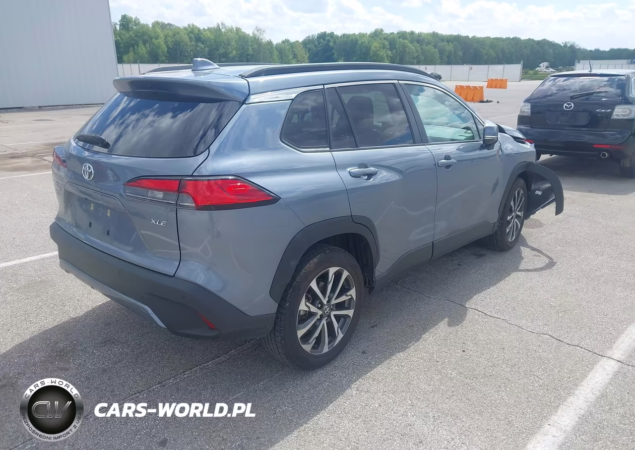2023 Toyota Corolla Cross Xle VIN:7MUEAAAG8PV050842 - 4