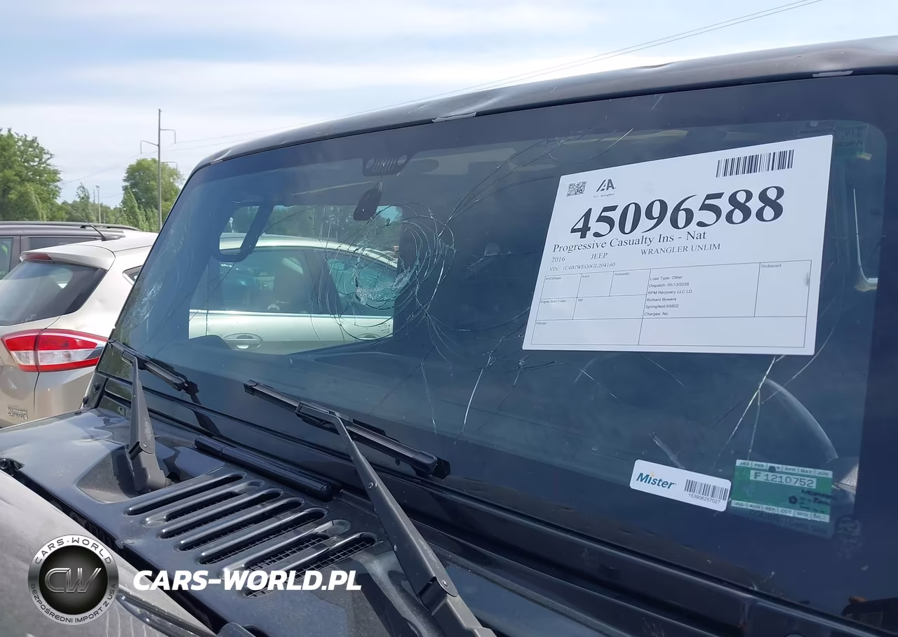 2016 Jeep Wrangler Unlimited Sahara VIN:1C4BJWEG0GL204160 - 6