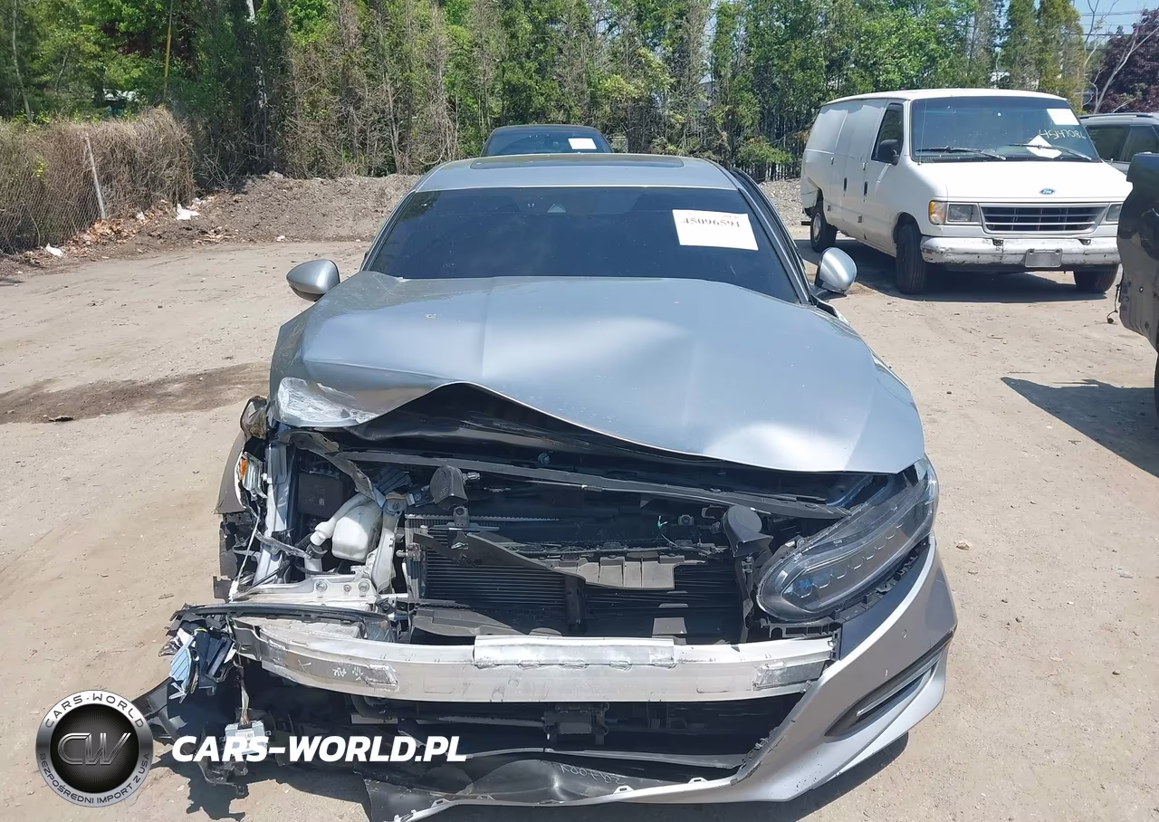 2020 Honda Accord Hybrid Touring VIN:1HGCV3F95LA007922 - 11