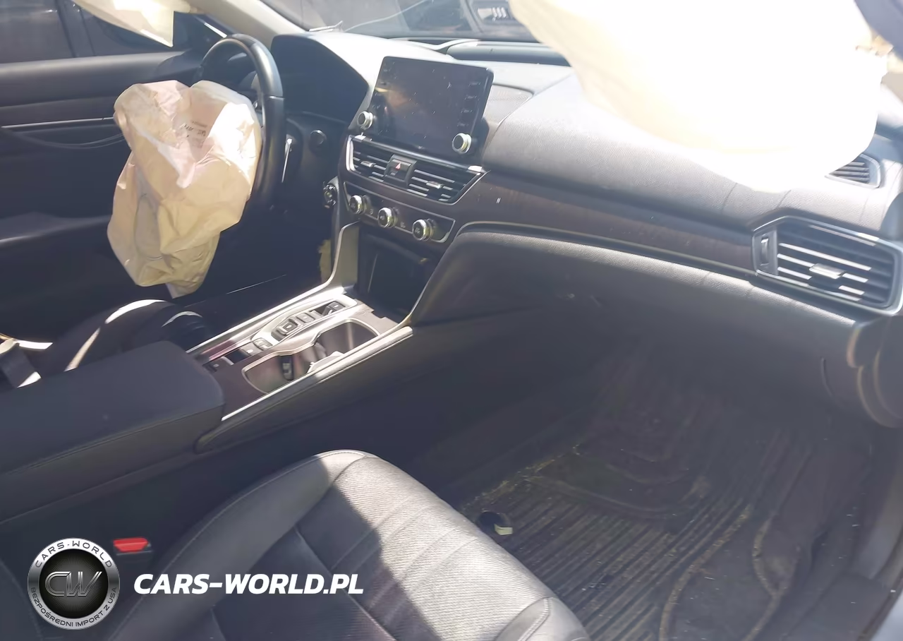 2020 Honda Accord Hybrid Touring VIN:1HGCV3F95LA007922 - 5