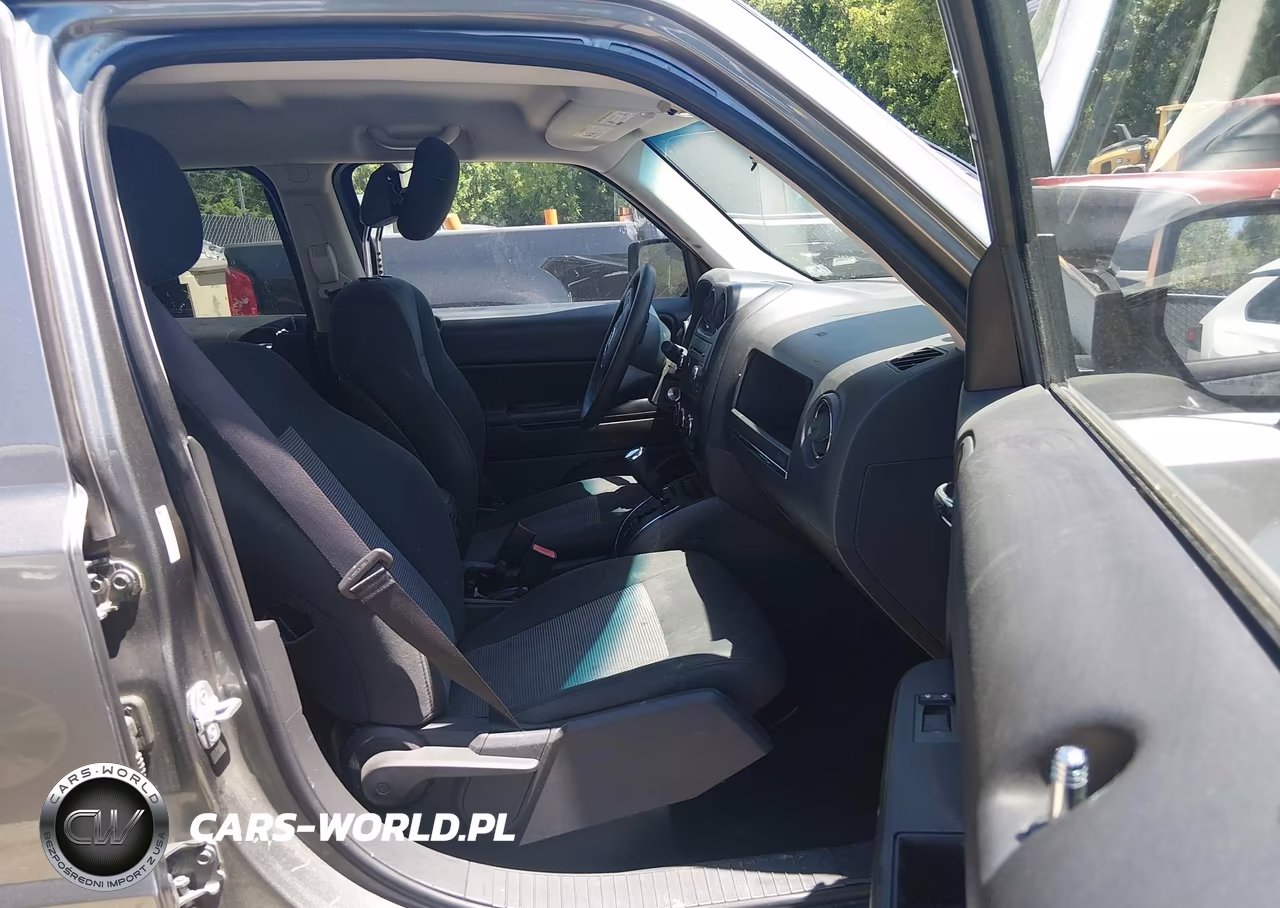 2012 Jeep Patriot Sport VIN:1C4NJPBA0CD689018 - 5