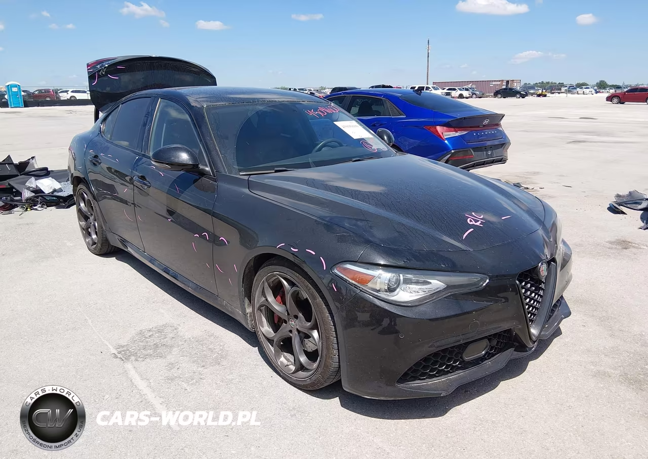2017 Alfa Romeo Giulia Ti Rwd