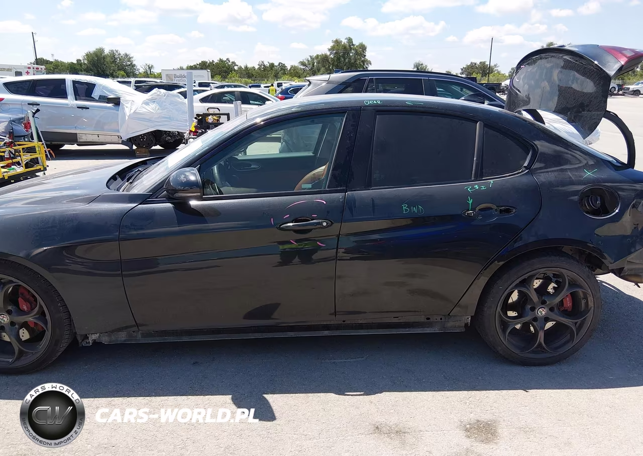 2017 Alfa Romeo Giulia Ti Rwd VIN:ZARFAECN4H7534140 - 15