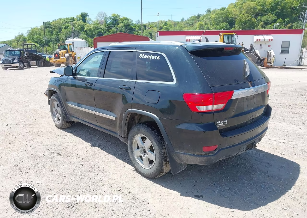 2012 Jeep Grand Cherokee Laredo VIN:1C4RJFAG8CC232934 - 3