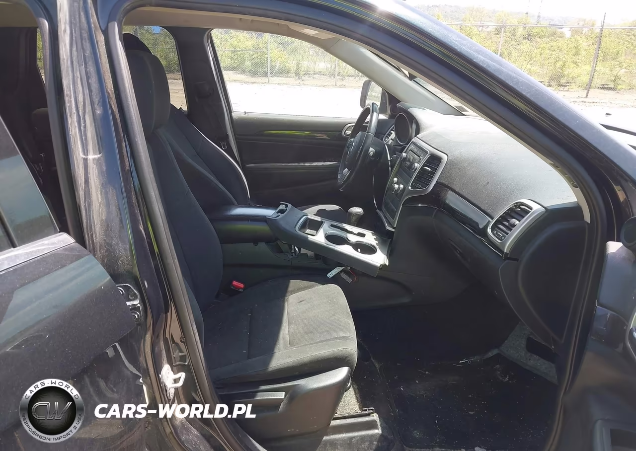 2012 Jeep Grand Cherokee Laredo VIN:1C4RJFAG8CC232934 - 5