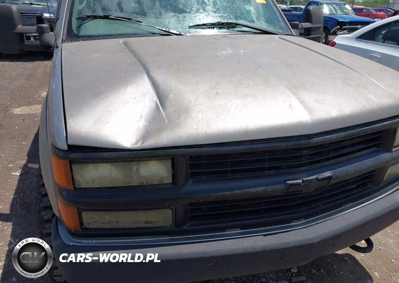 1999 Chevrolet Suburban 2500 VIN:3GNGK26J7XG202674 - 6