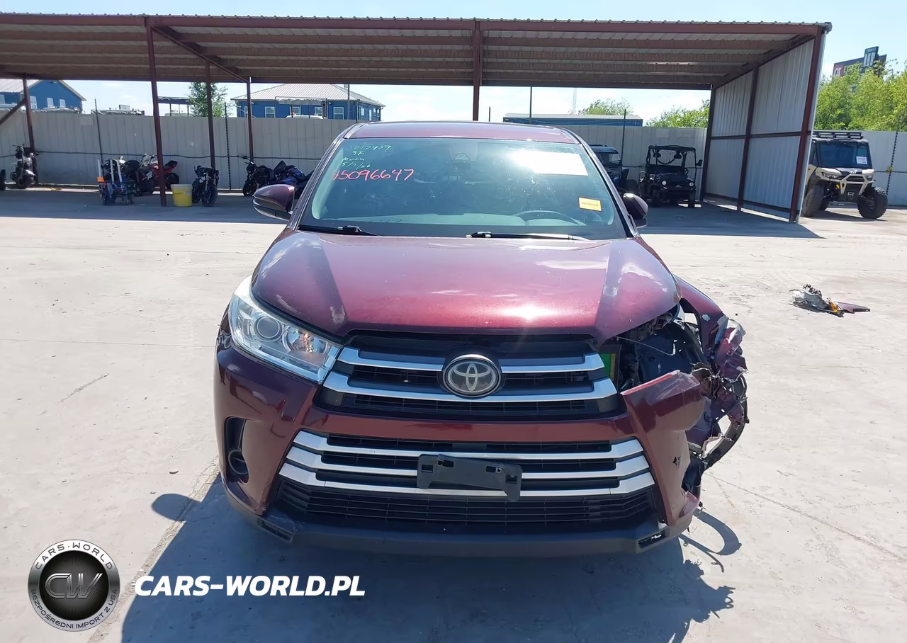 2018 Toyota Highlander Le VIN:5TDZARFH5JS035539 - 13