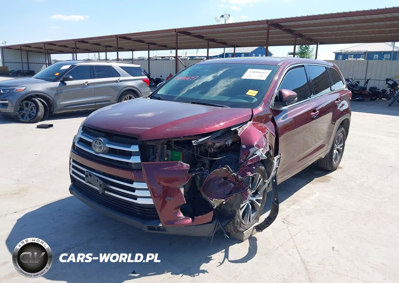 2018 Toyota Highlander Le VIN:5TDZARFH5JS035539 - 6