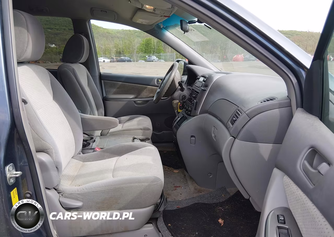 2010 Toyota Sienna Le VIN:5TDKK4CC6AS308014 - 5