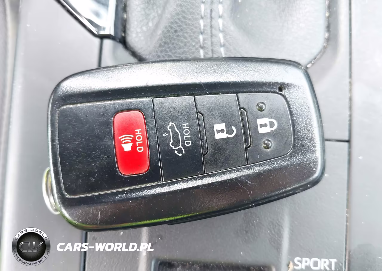 2022 Toyota Highlander Le VIN:5TDZZRAH7NS555358 - 11