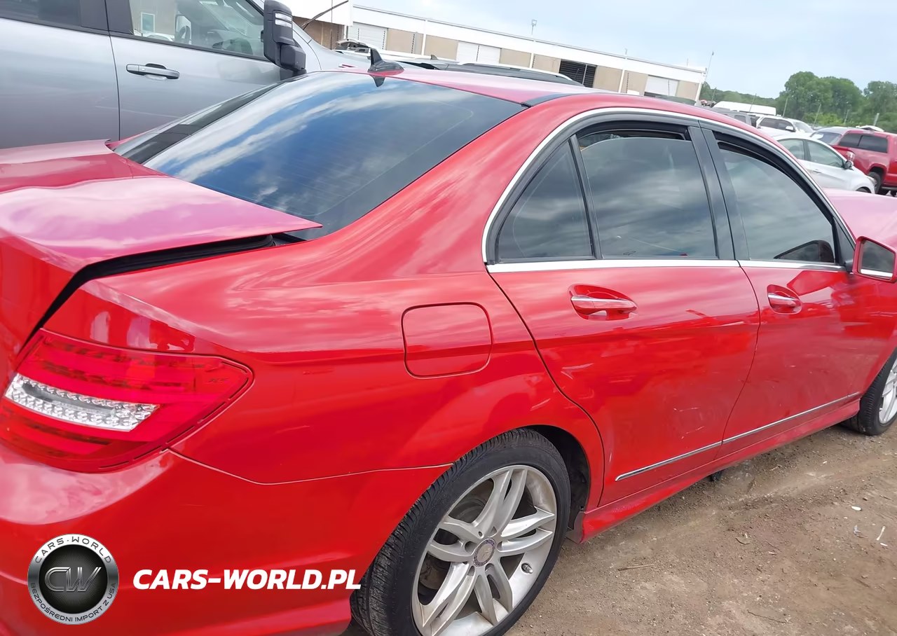 2014 Mercedes-Benz C 250 Sport VIN:WDDGF4HB5ER308462 - 13