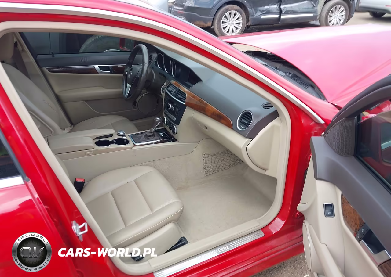2014 Mercedes-Benz C 250 Sport VIN:WDDGF4HB5ER308462 - 5