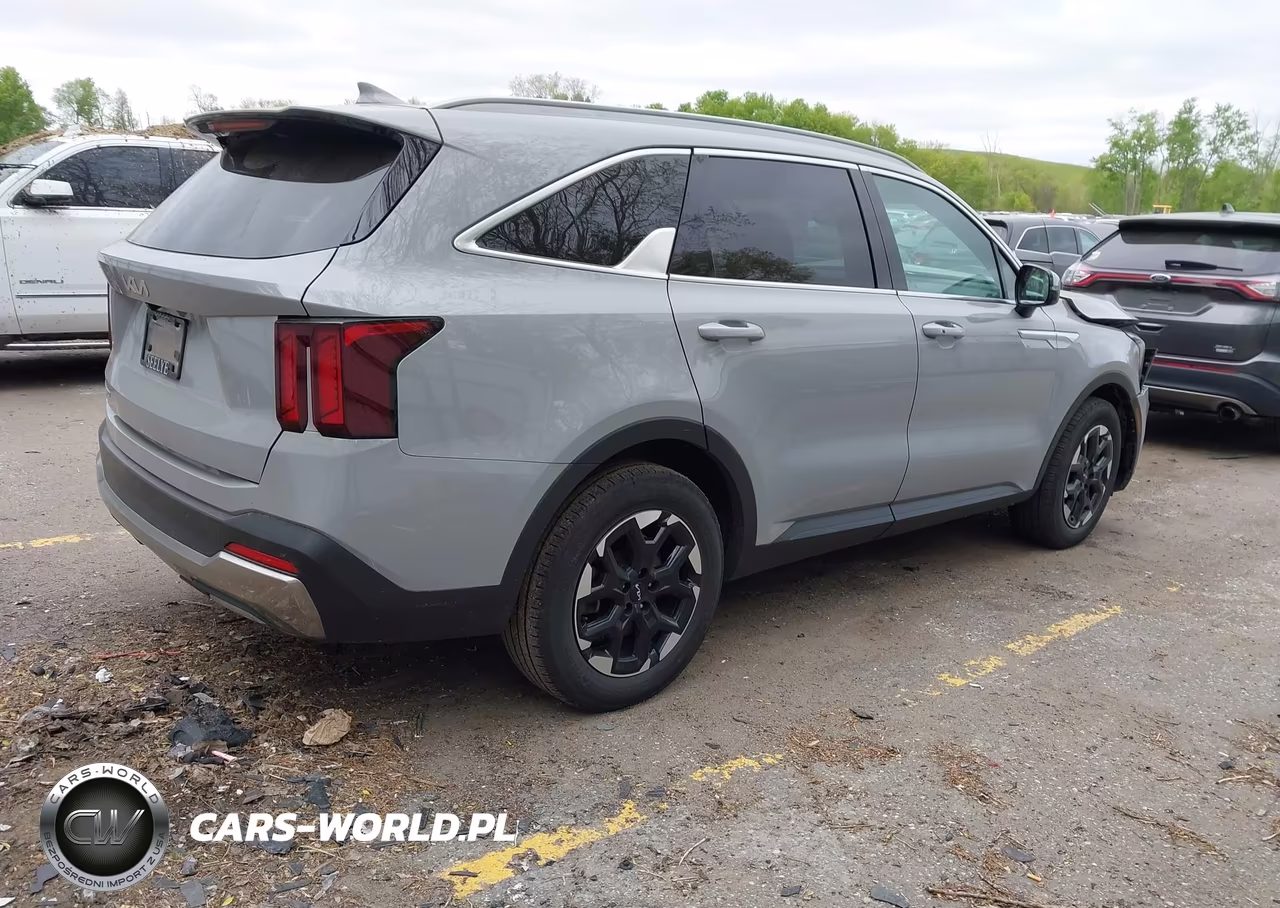 2025 Kia Sorento S VIN:5XYRL4JC8SG348172 - 4
