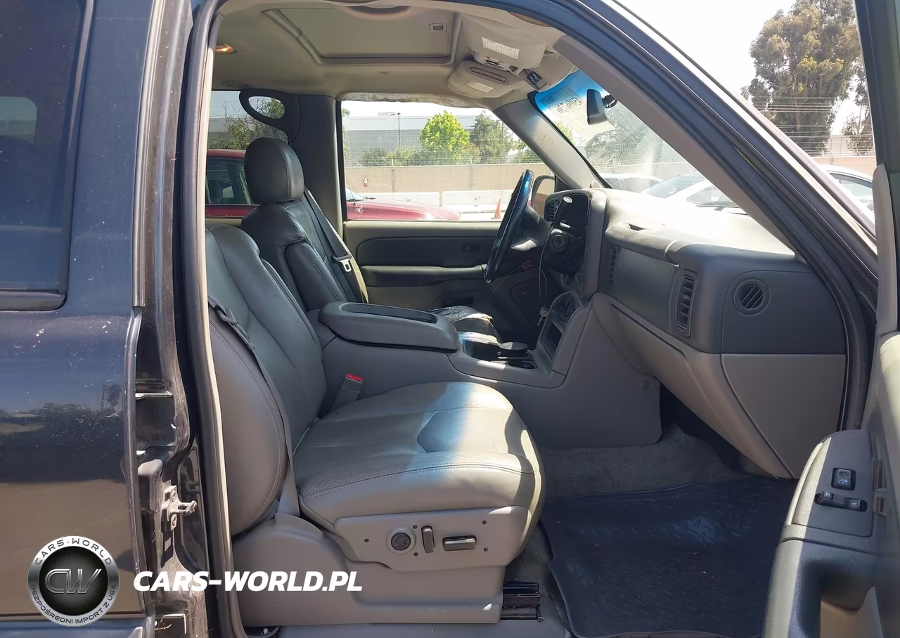2003 Chevrolet Tahoe Lt VIN:1GNEK13T23J260532 - 5
