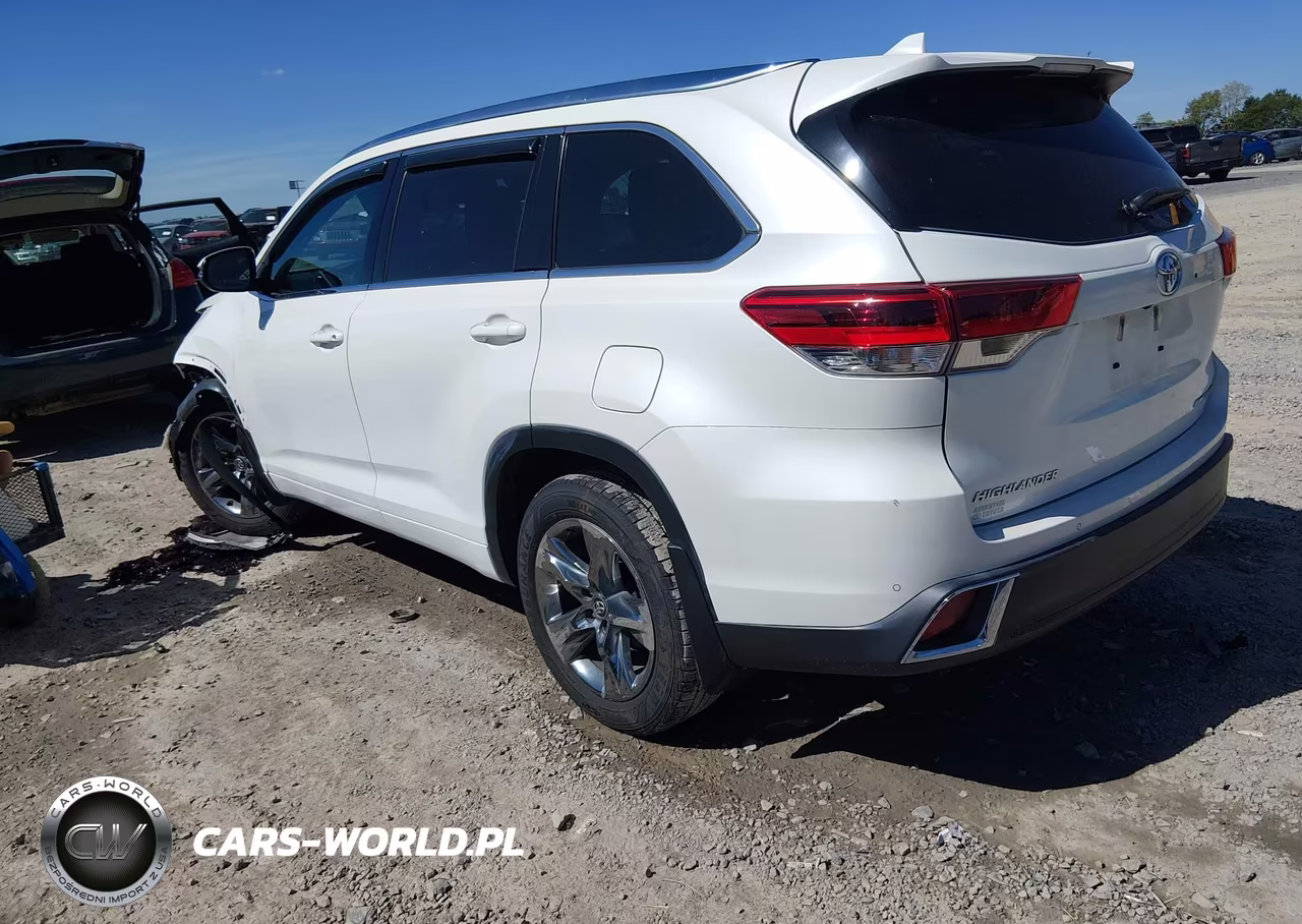 2018 Toyota Highlander Limited Platinum VIN:5TDDZRFH5JS861228 - 3