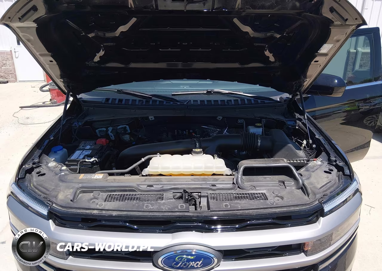 2023 Ford Expedition Xlt VIN:1FMJU1J8XPEA63019 - 10