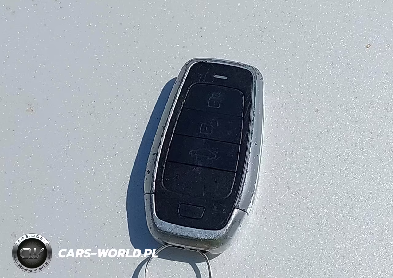 2018 Honda Clarity Plug-In Hybrid VIN:JHMZC5F14JC014476 - 11