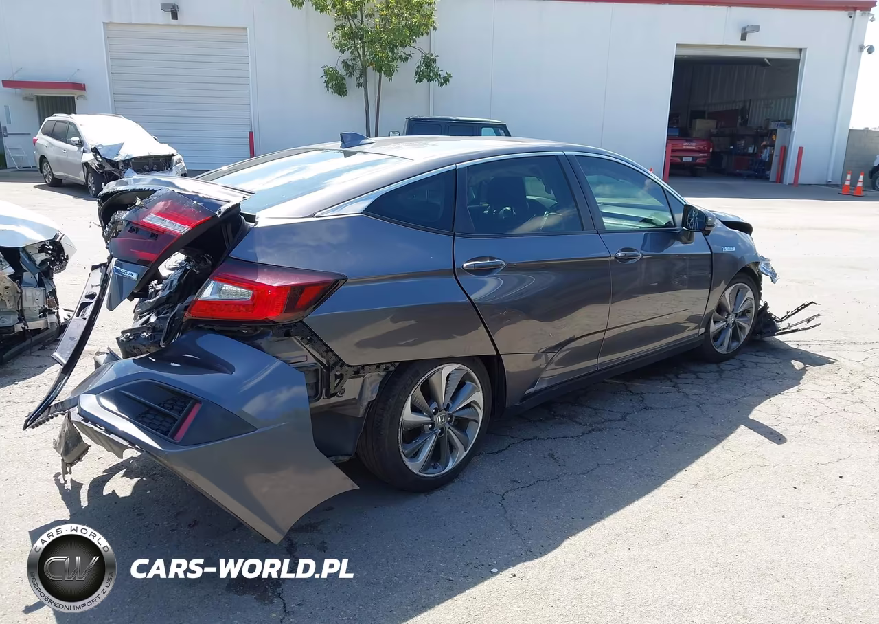 2018 Honda Clarity Plug-In Hybrid VIN:JHMZC5F14JC014476 - 4