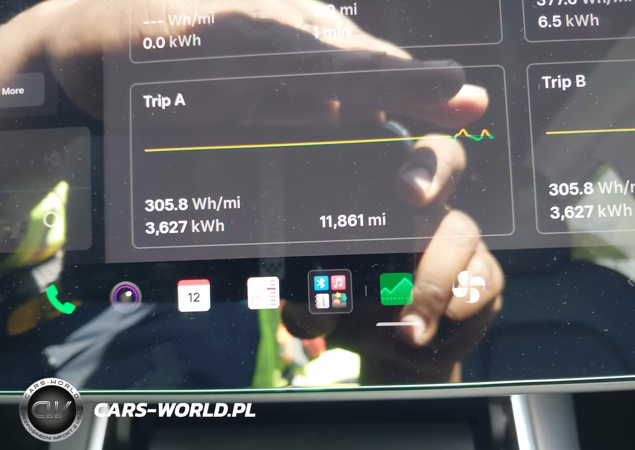 2020 Tesla Model Y Long Range Dual Motor All-Wheel Drive-Performance Dual Motor All-Wheel Drive VIN:5YJYGDEF3LF022194 - 14