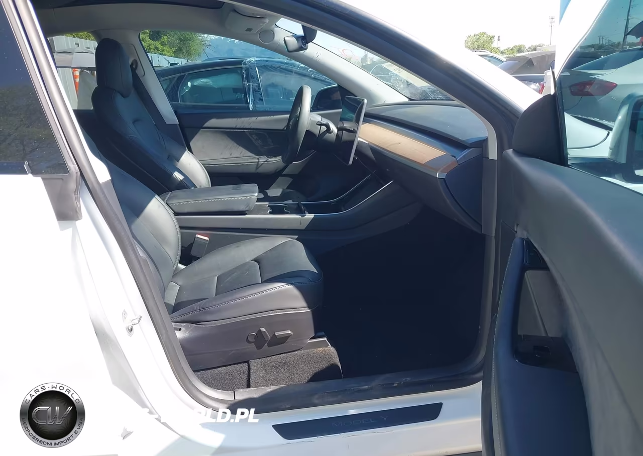2020 Tesla Model Y Long Range Dual Motor All-Wheel Drive-Performance Dual Motor All-Wheel Drive VIN:5YJYGDEF3LF022194 - 5