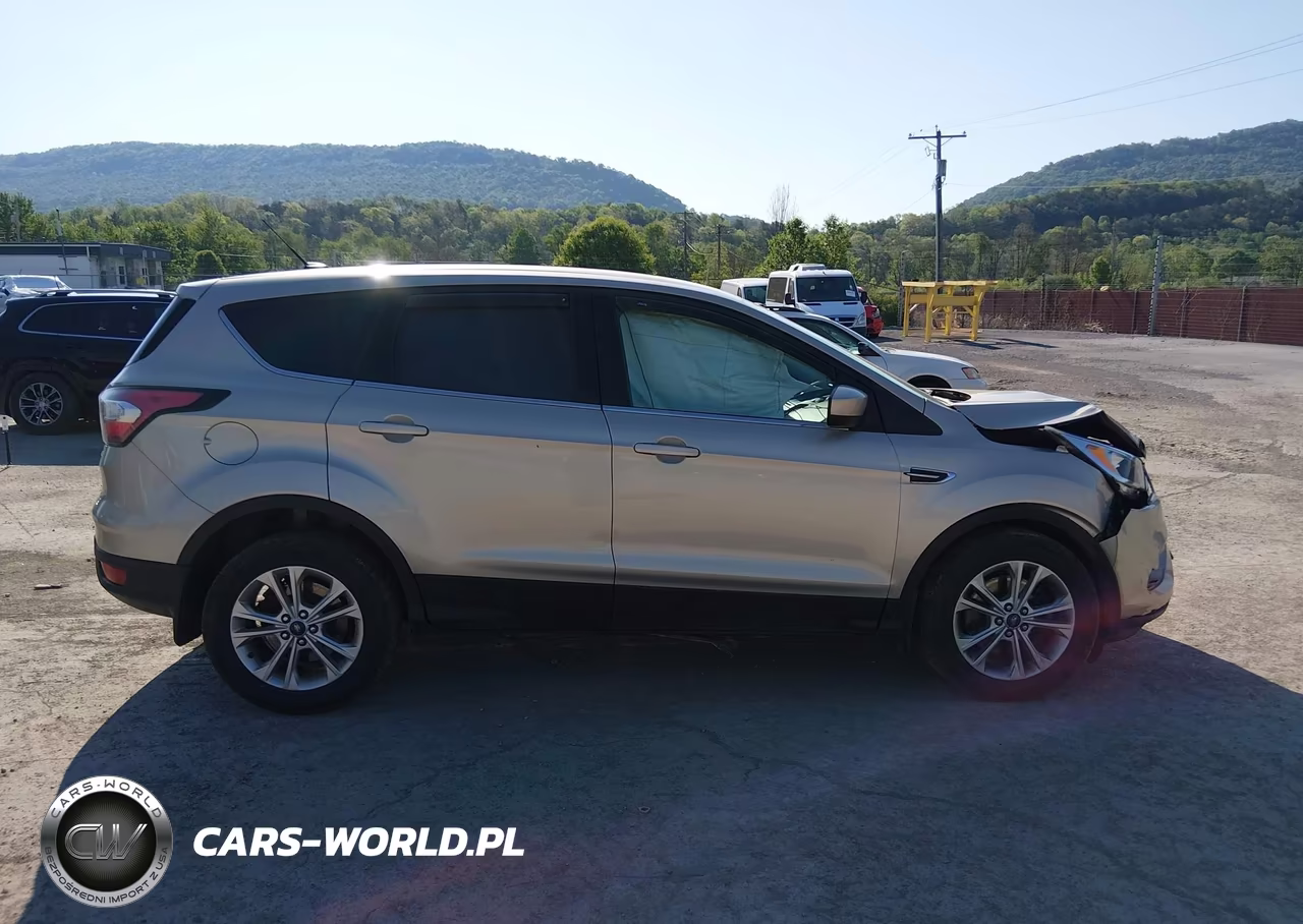 2017 Ford Escape Se VIN:1FMCU9GD5HUC30745 - 13