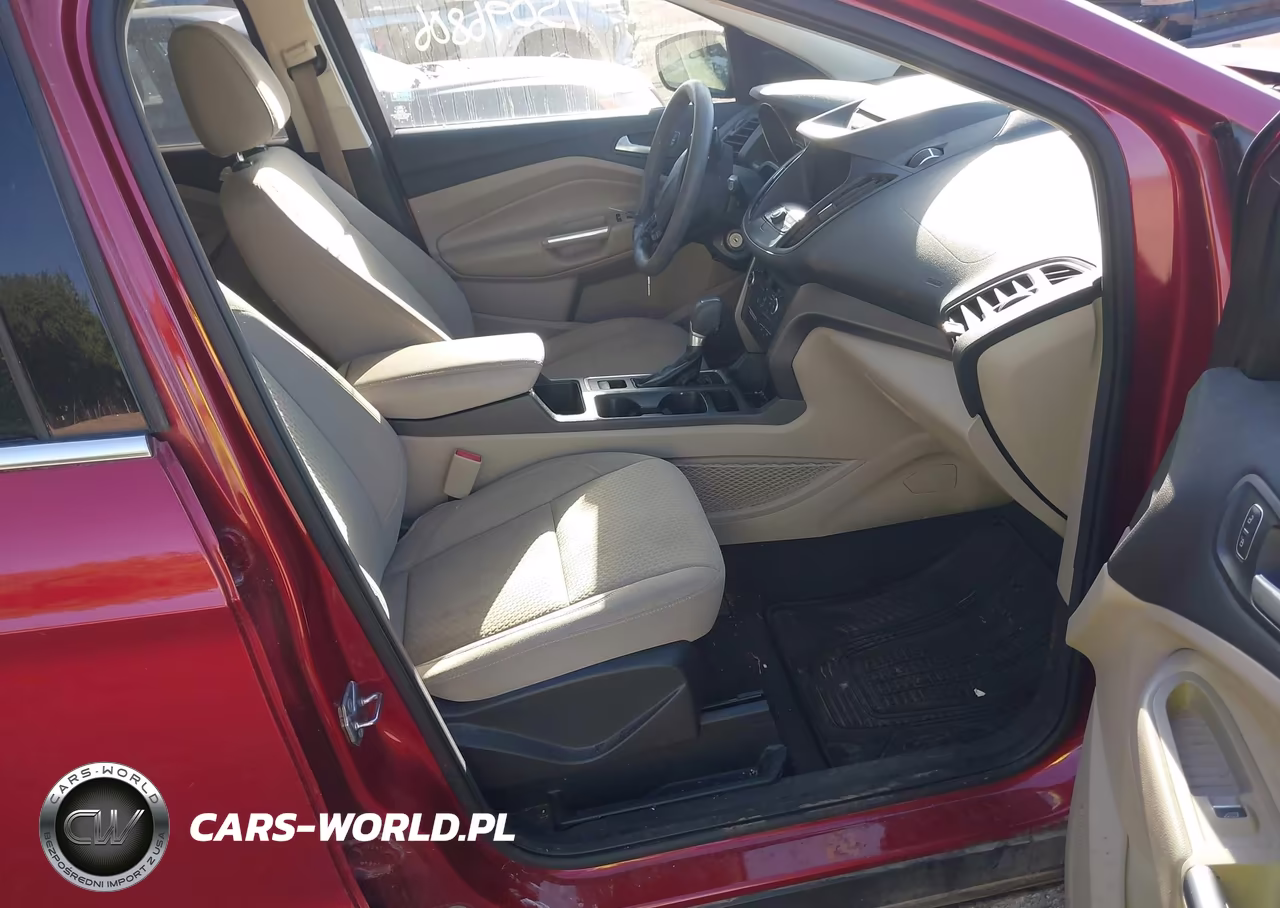 2017 Ford Escape Se VIN:1FMCU0GD8HUA59713 - 5
