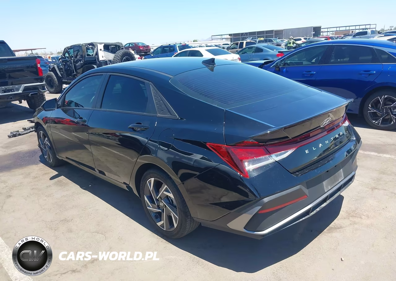 2025 Hyundai Elantra Sel Sport VIN:KMHLM4DG1SU018269 - 3
