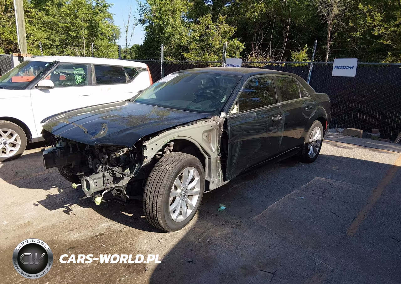 2018 Chrysler 300 Touring L Awd VIN:2C3CCARG3JH226786 - 2