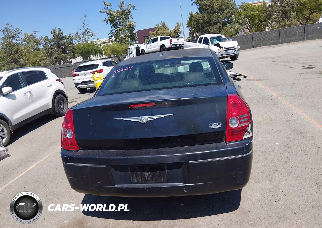 2010 Chrysler 300 Touring-Signature Series-Executive Series VIN:2C3CA5CV3AH206221 - 16