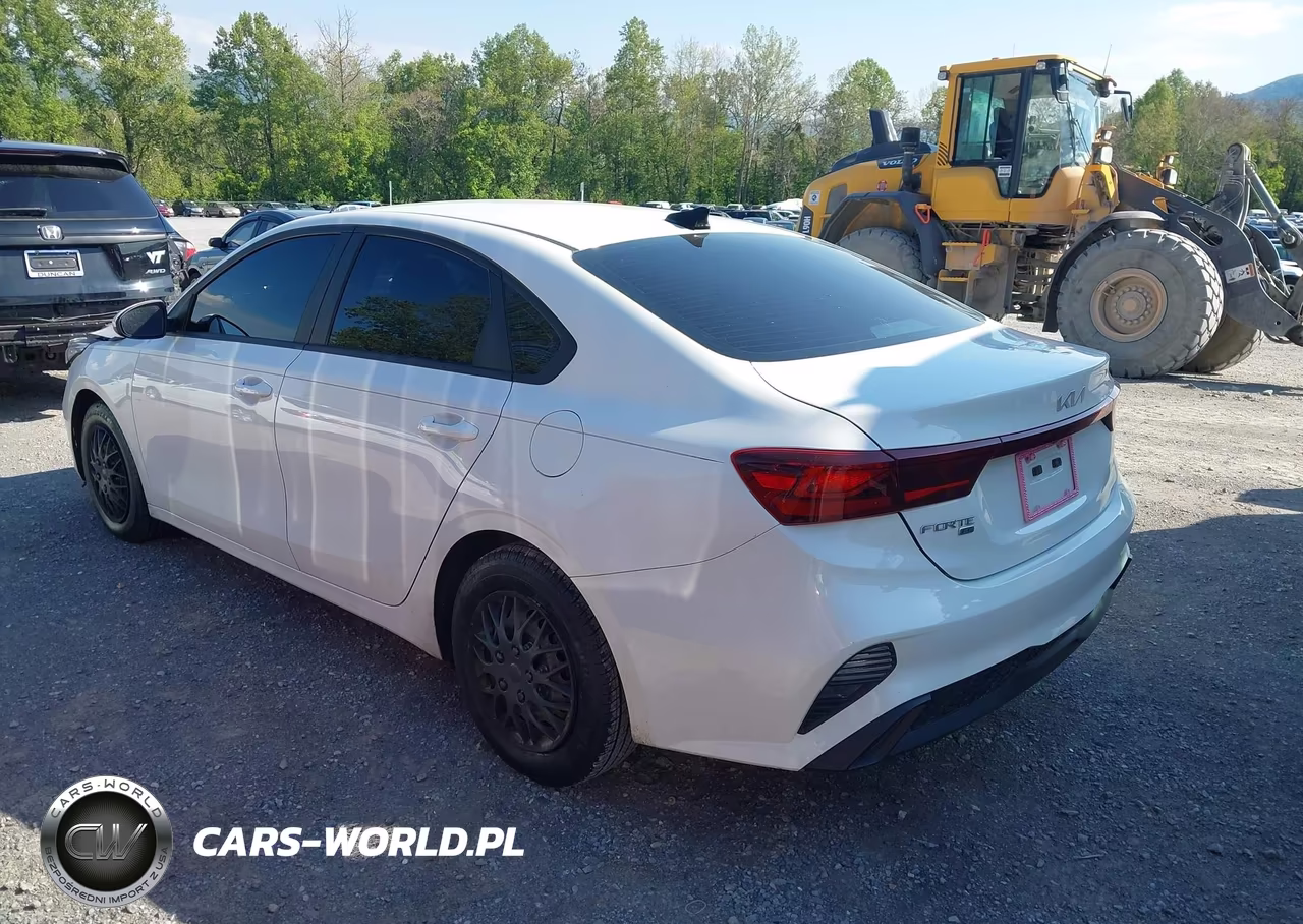 2023 Kia Forte Lx VIN:3KPF24AD1PE555246 - 3