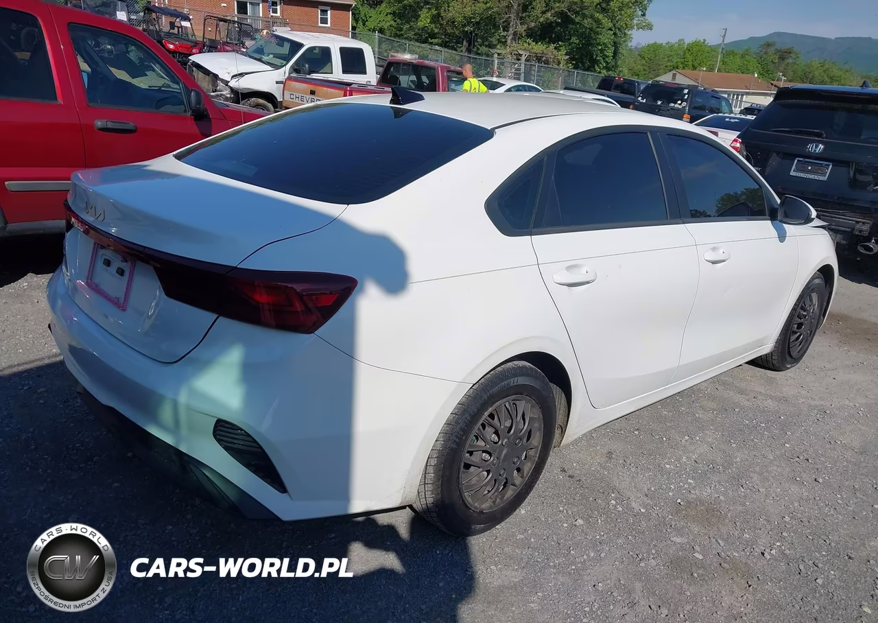 2023 Kia Forte Lx VIN:3KPF24AD1PE555246 - 4