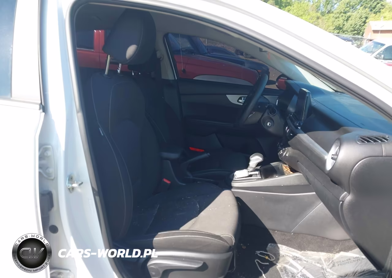 2023 Kia Forte Lx VIN:3KPF24AD1PE555246 - 5