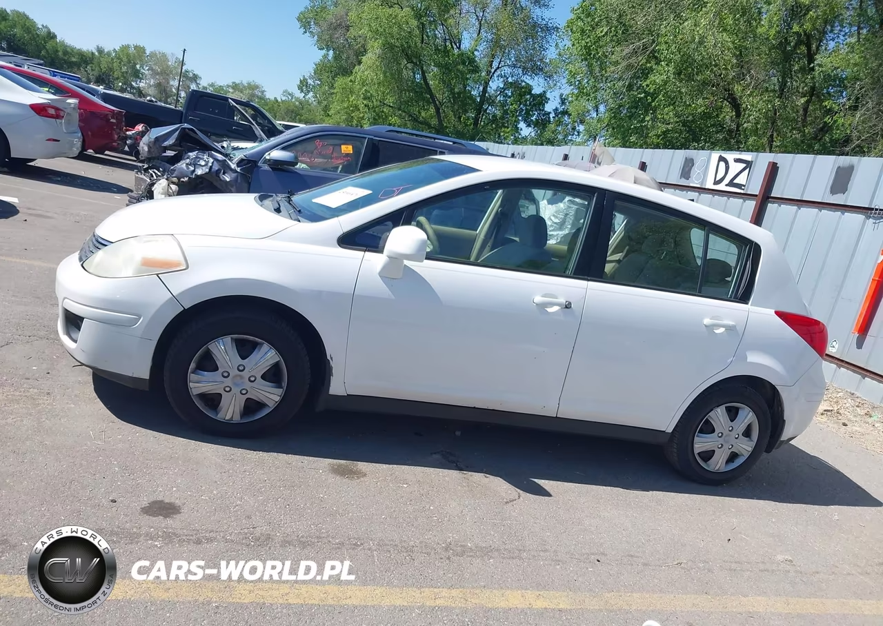 2009 Nissan Versa 1.8S VIN:3N1BC13E59L356590 - 14
