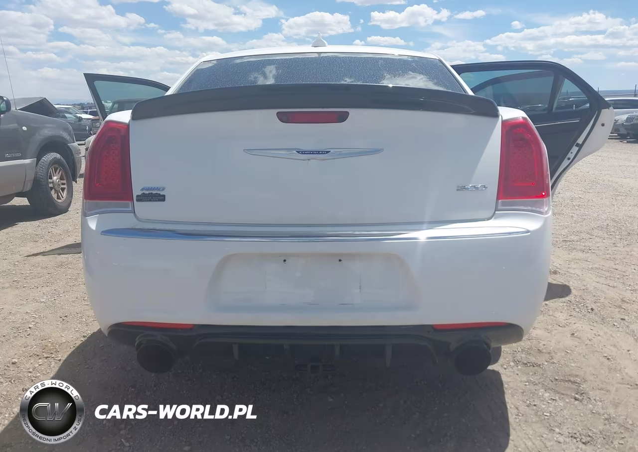 2019 Chrysler 300 Limited Awd VIN:2C3CCAKG8KH690913 - 17