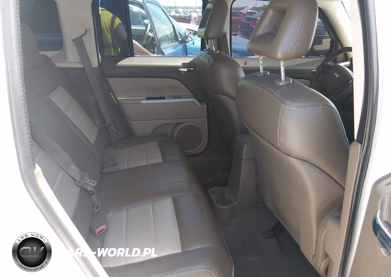 2008 Jeep Patriot Limited VIN:1J8FT48W08D796733 - 8