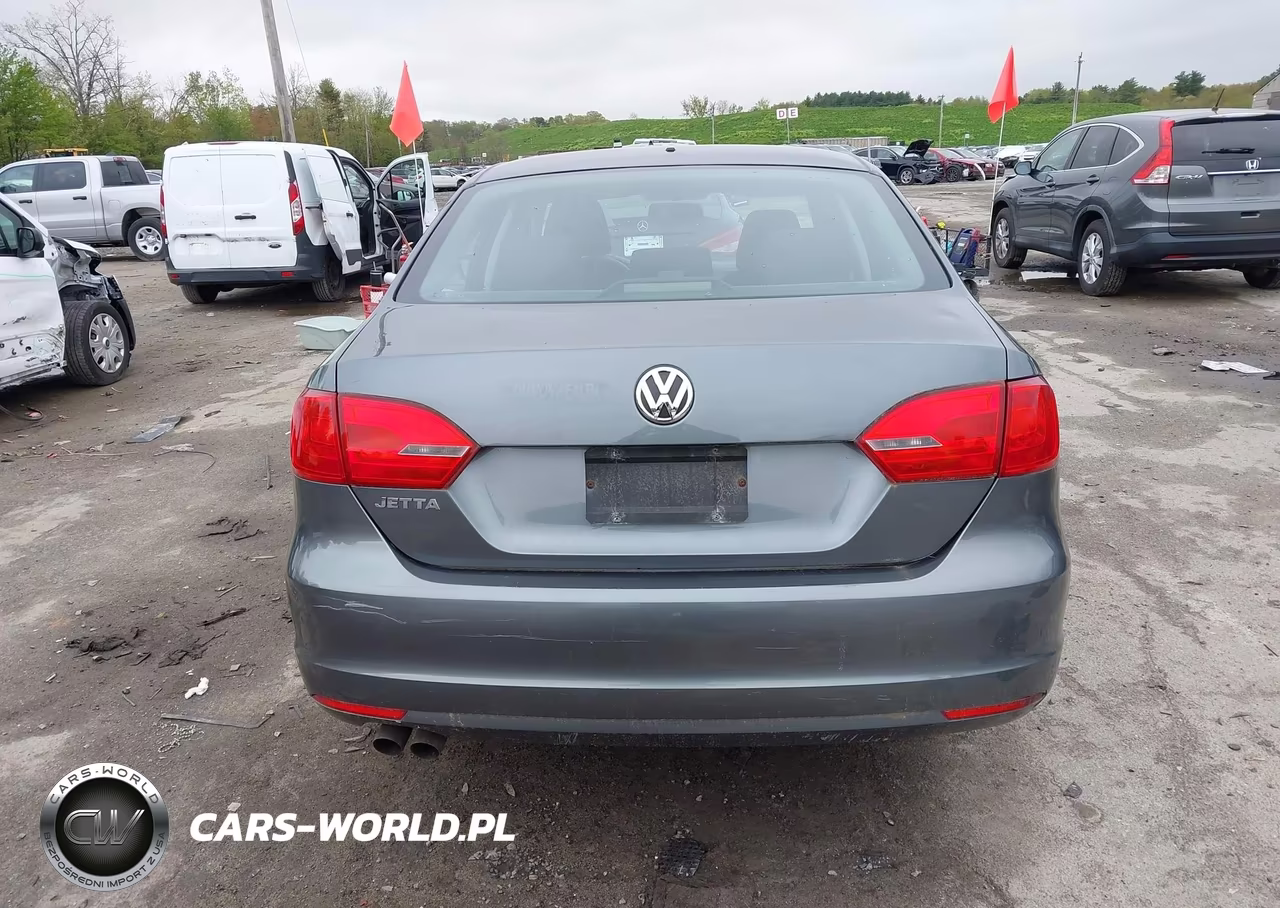 2013 Volkswagen Jetta 2.0L S VIN:3VW1K7AJ0DM253821 - 16