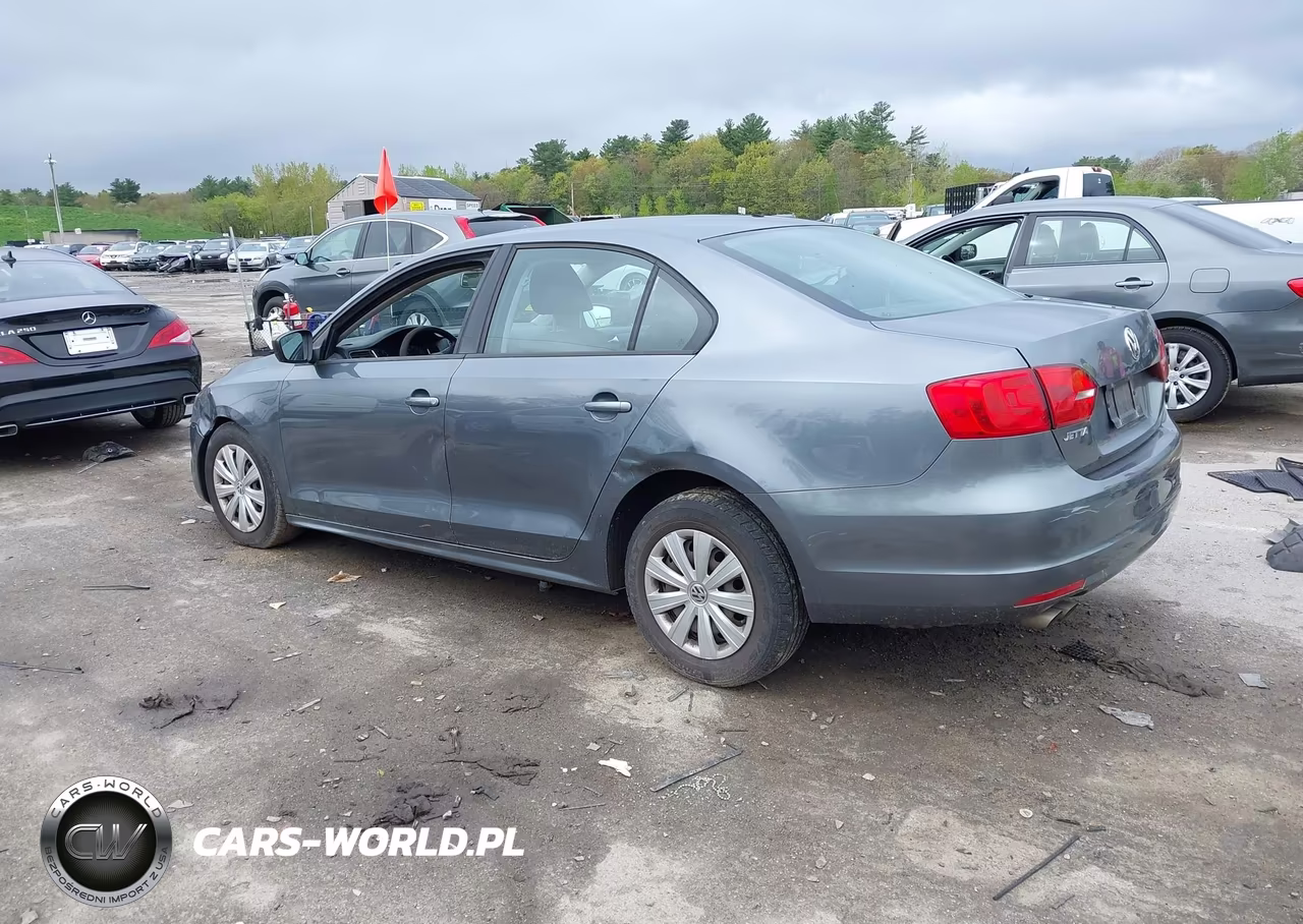 2013 Volkswagen Jetta 2.0L S VIN:3VW1K7AJ0DM253821 - 3