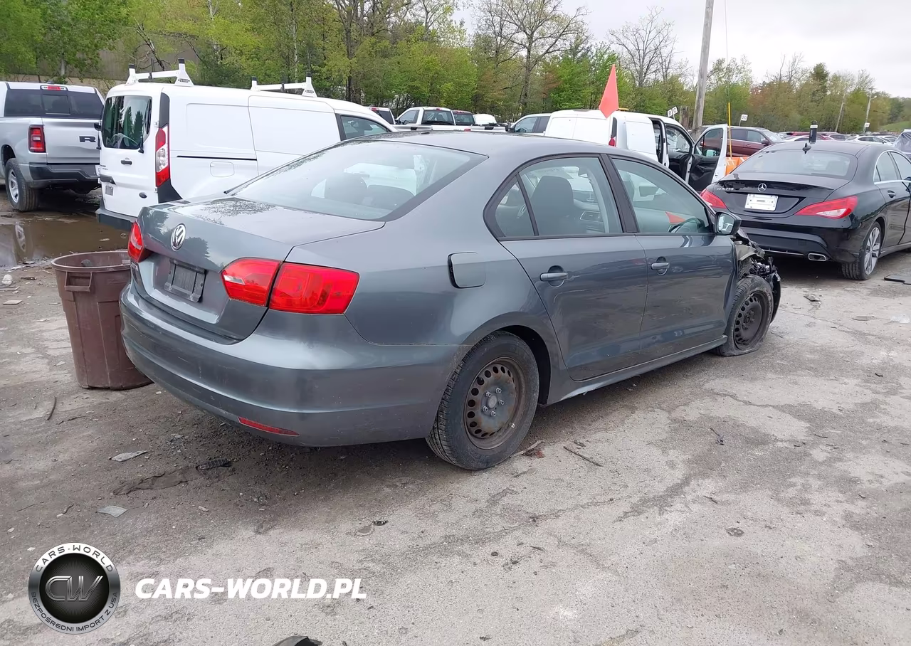 2013 Volkswagen Jetta 2.0L S VIN:3VW1K7AJ0DM253821 - 4