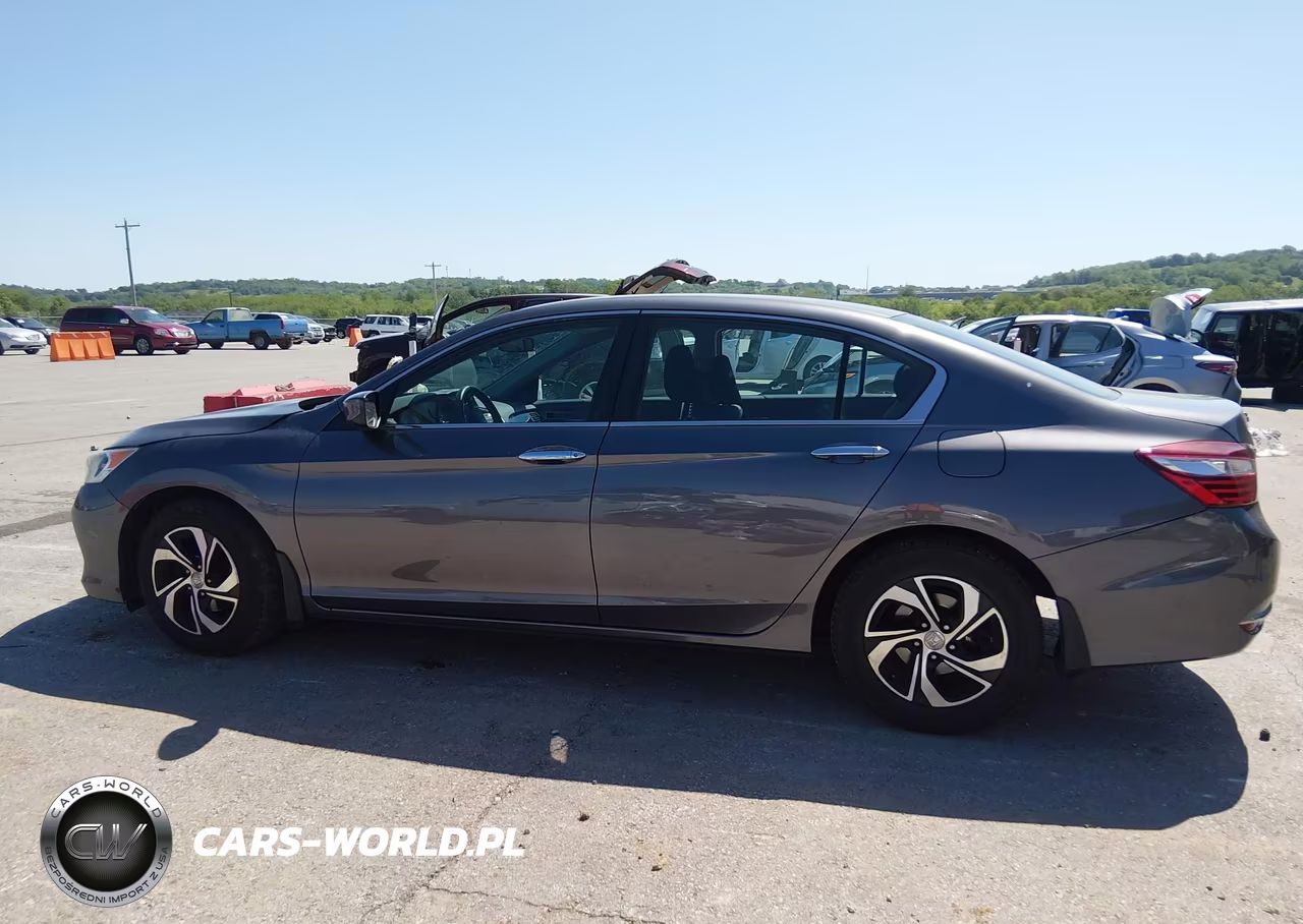 2017 Honda Accord Lx VIN:1HGCR2F38HA286123 - 15
