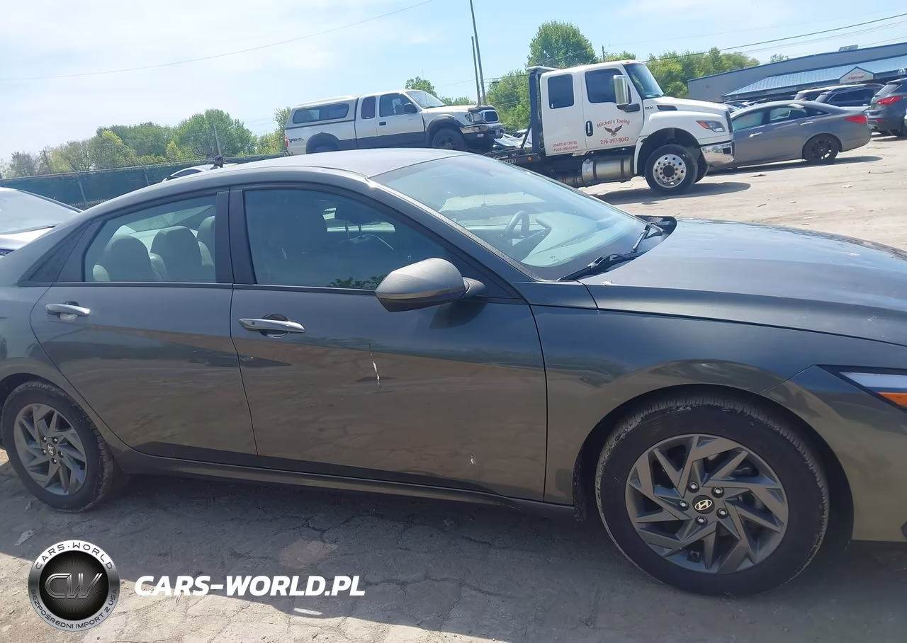 2024 Hyundai Elantra Sel VIN:KMHLM4DG1RU686731 - 13
