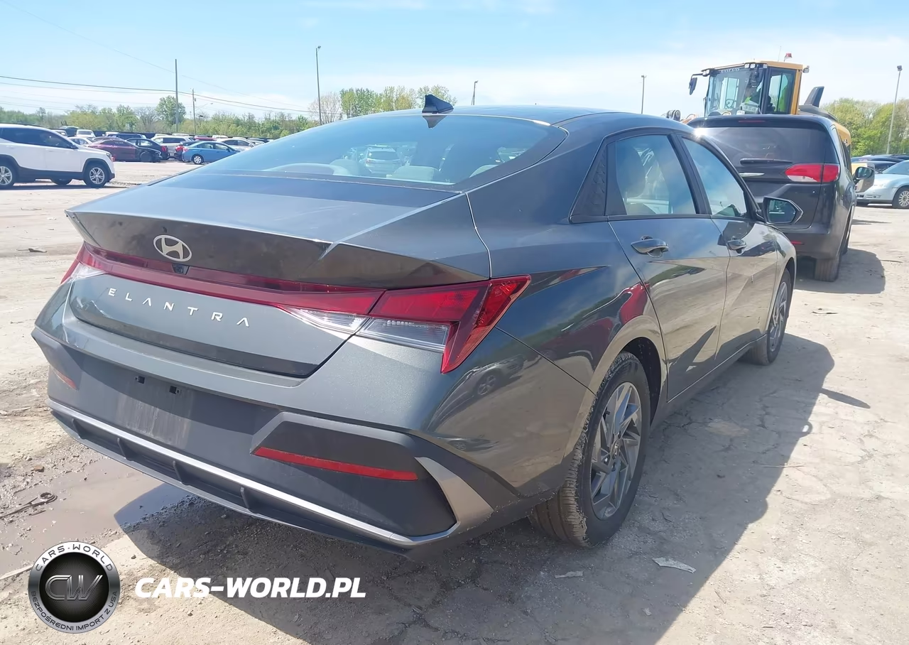 2024 Hyundai Elantra Sel VIN:KMHLM4DG1RU686731 - 4