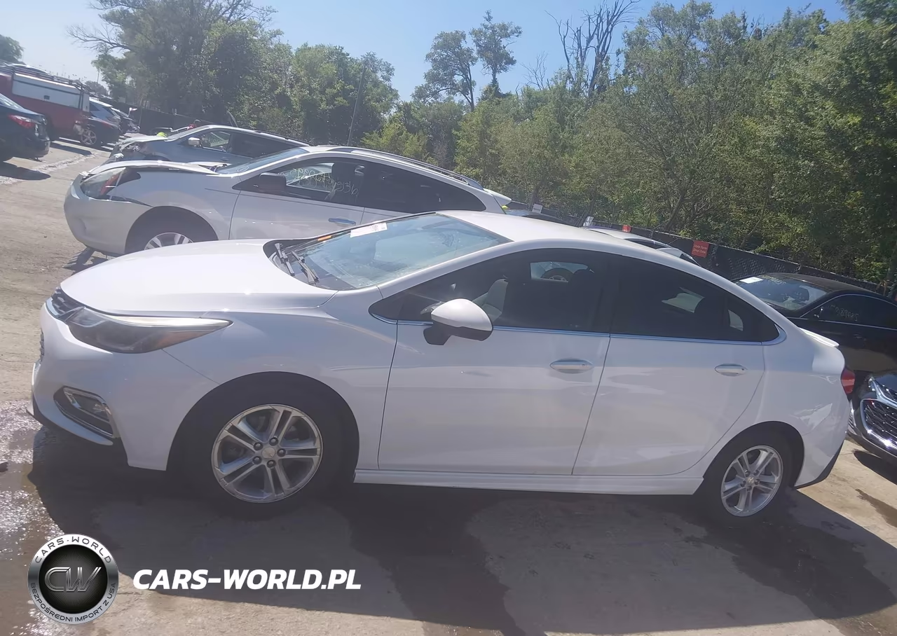 2017 Chevrolet Cruze Lt Auto VIN:1G1BE5SM7H7156037 - 14