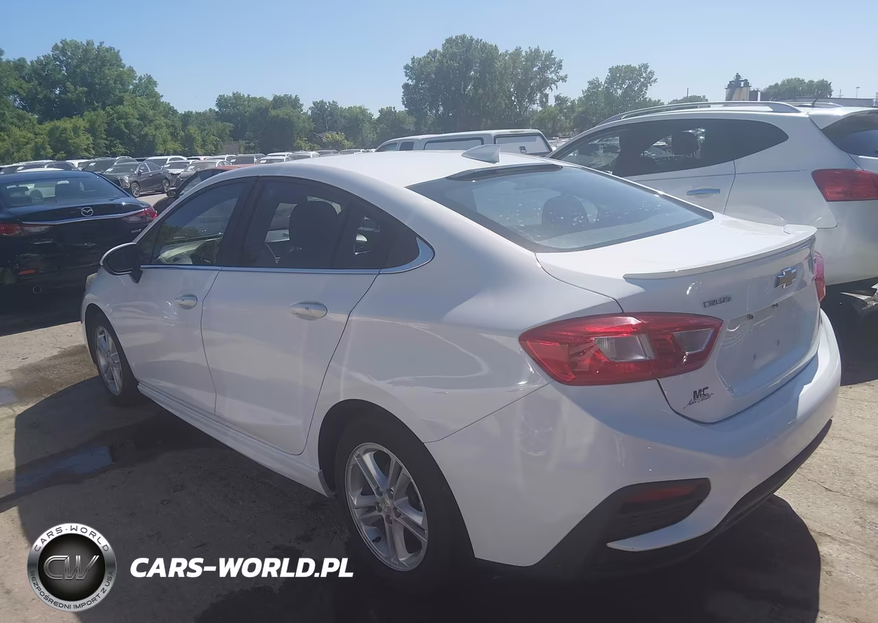2017 Chevrolet Cruze Lt Auto VIN:1G1BE5SM7H7156037 - 3