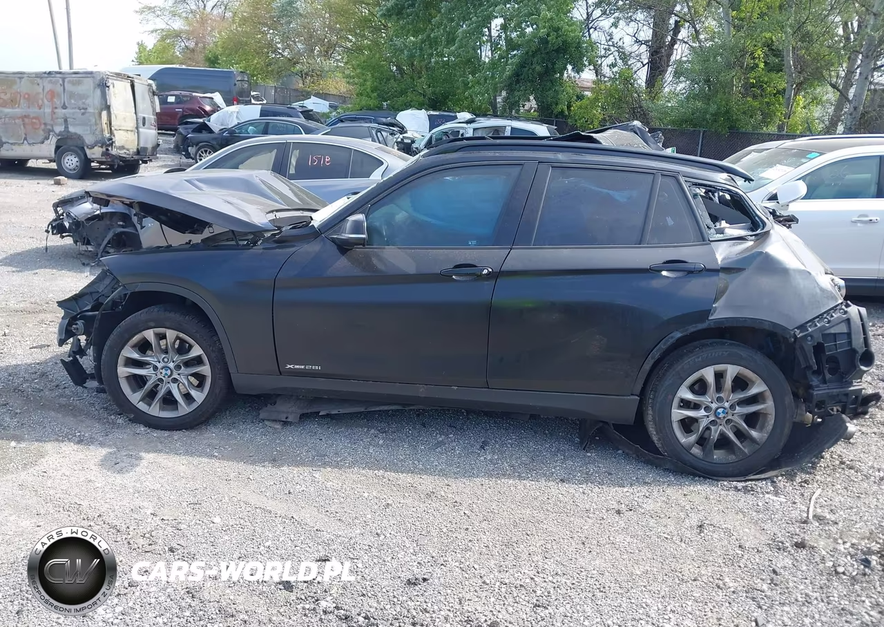 2015 BMW X1 xDrive28I VIN:WBAVL1C52FVY31860 - 13