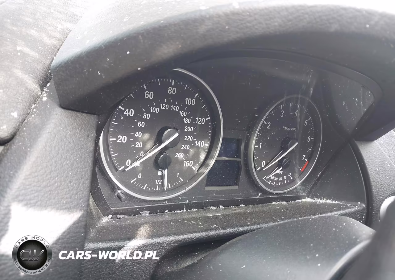 2015 BMW X1 xDrive28I VIN:WBAVL1C52FVY31860 - 7