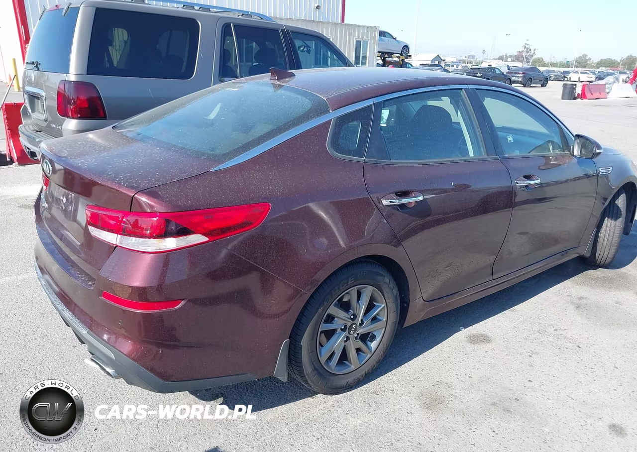 2019 Kia Optima Lx VIN:5XXGT4L36KG326065 - 4
