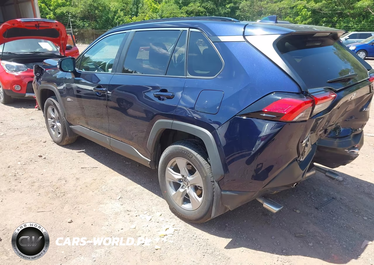 2025 Toyota Rav4 Xle VIN:2T3W1RFV3SW443465 - 3