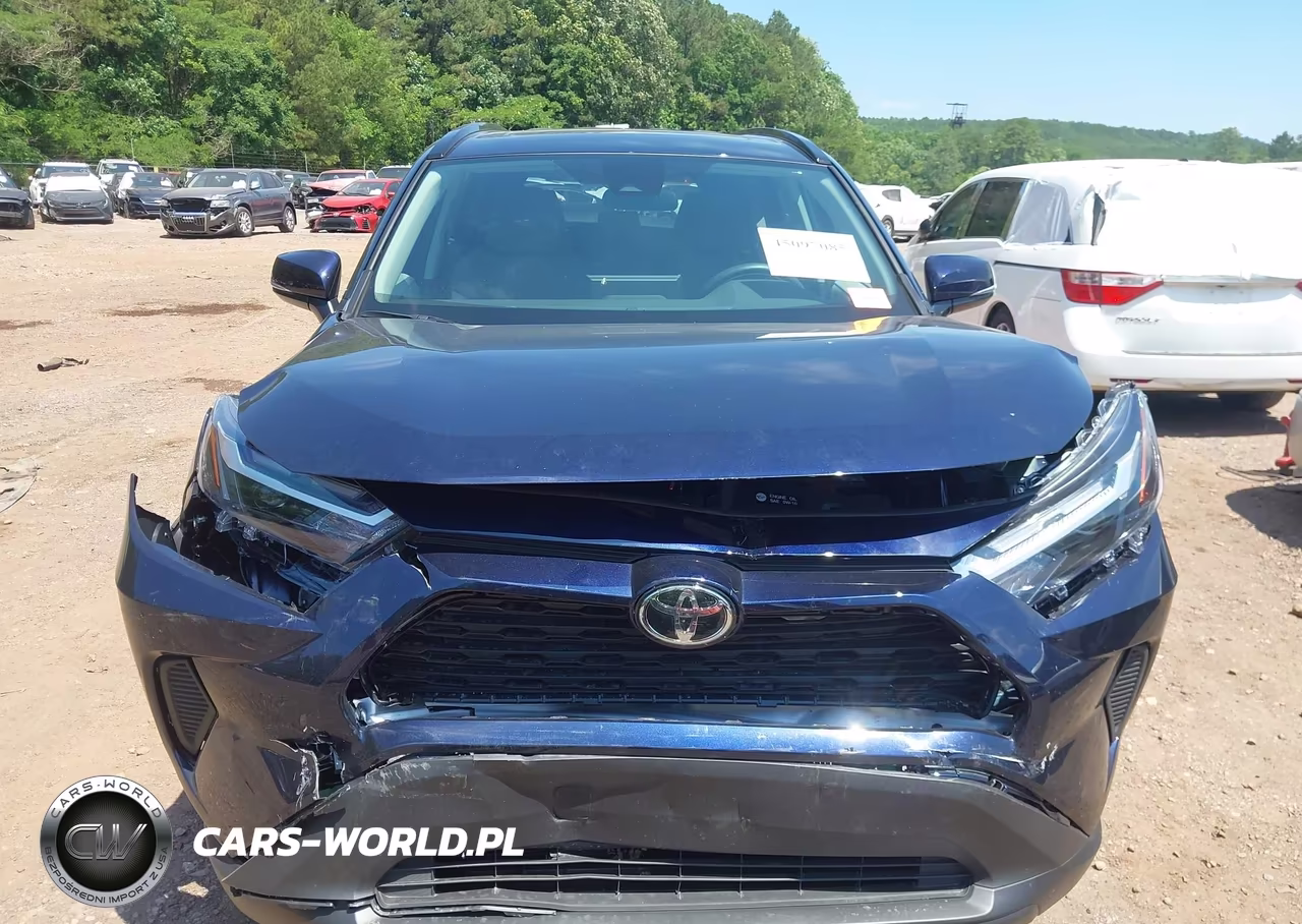 2025 Toyota Rav4 Xle VIN:2T3W1RFV3SW443465 - 6