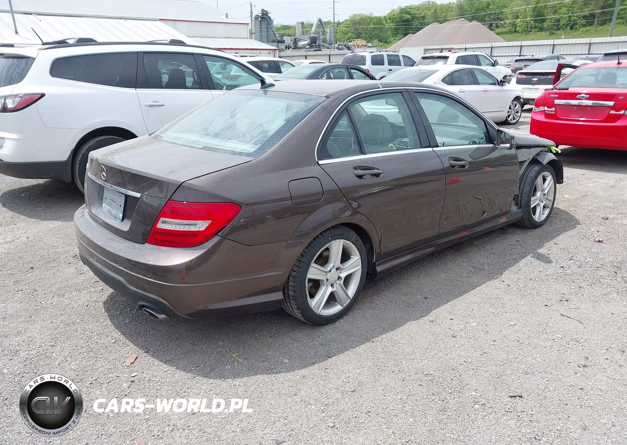 2014 Mercedes-Benz C 300 Sport 4Matic VIN:WDDGF8AB7EG198379 - 4